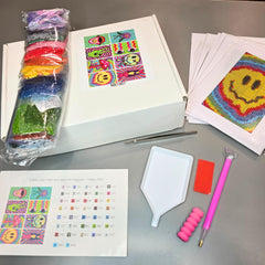 Stay Groovy Sparkle Minis 8 Canvas Kit-Square-DiamondArt.ca