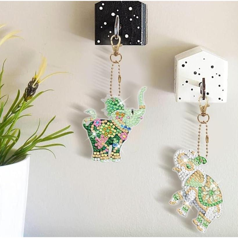 Crystal Elephants Key Chain Kit-Special-DiamondArt.ca