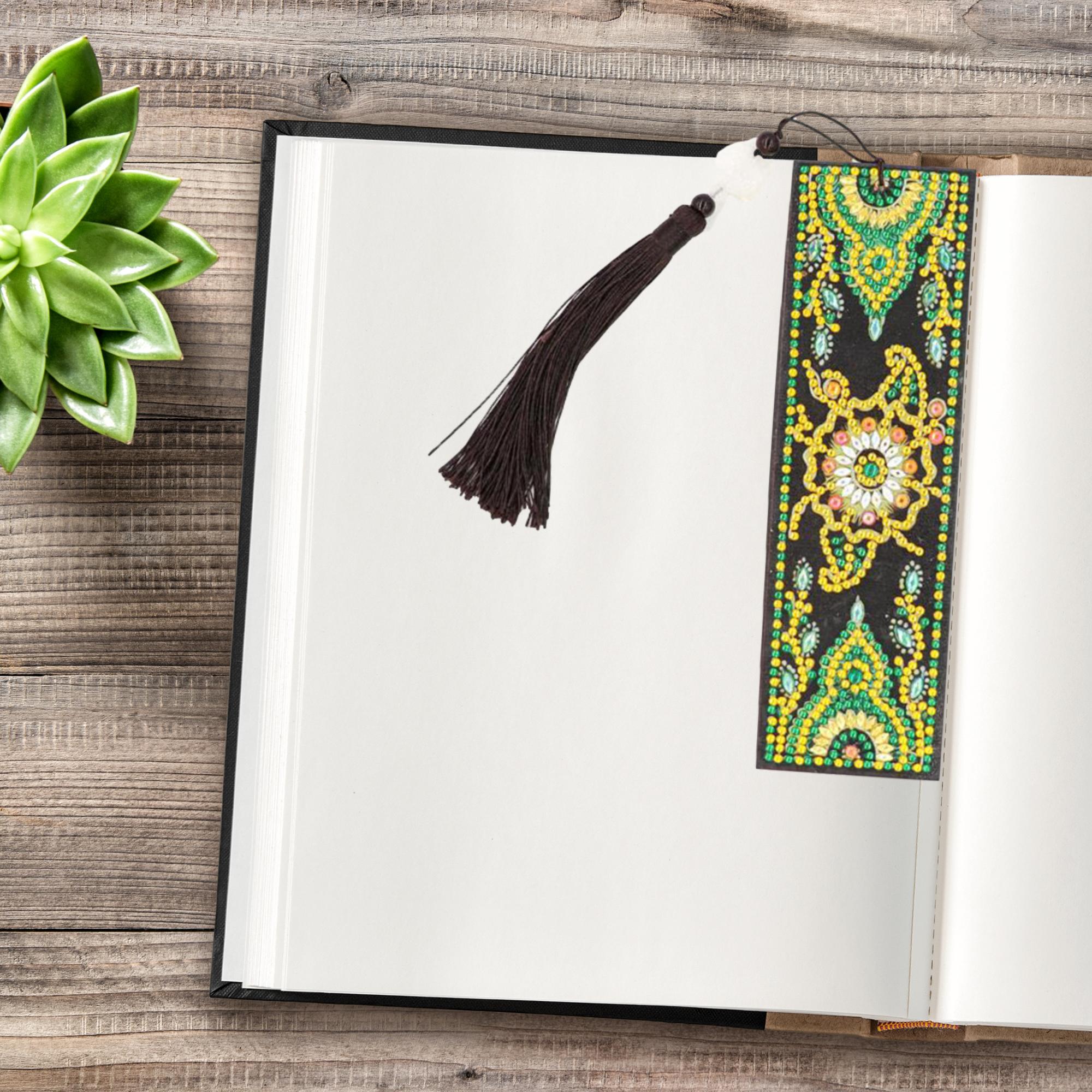 Green Mandala Bookmark-Special-DiamondArt.ca